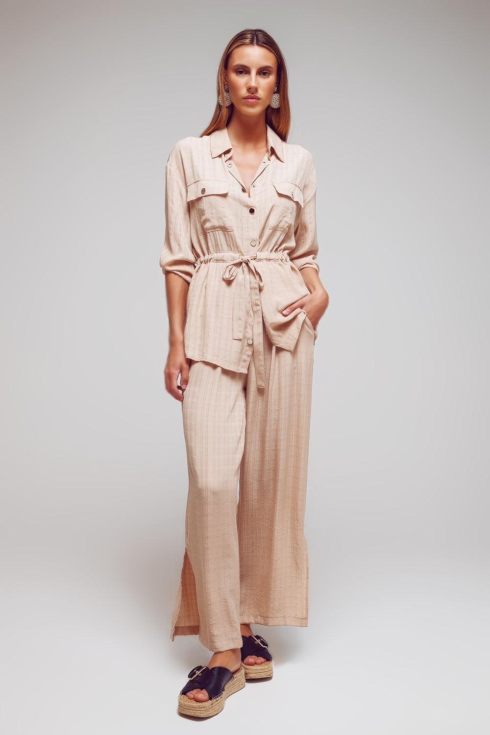 Chemise à taille nouée et à manches longues en beige