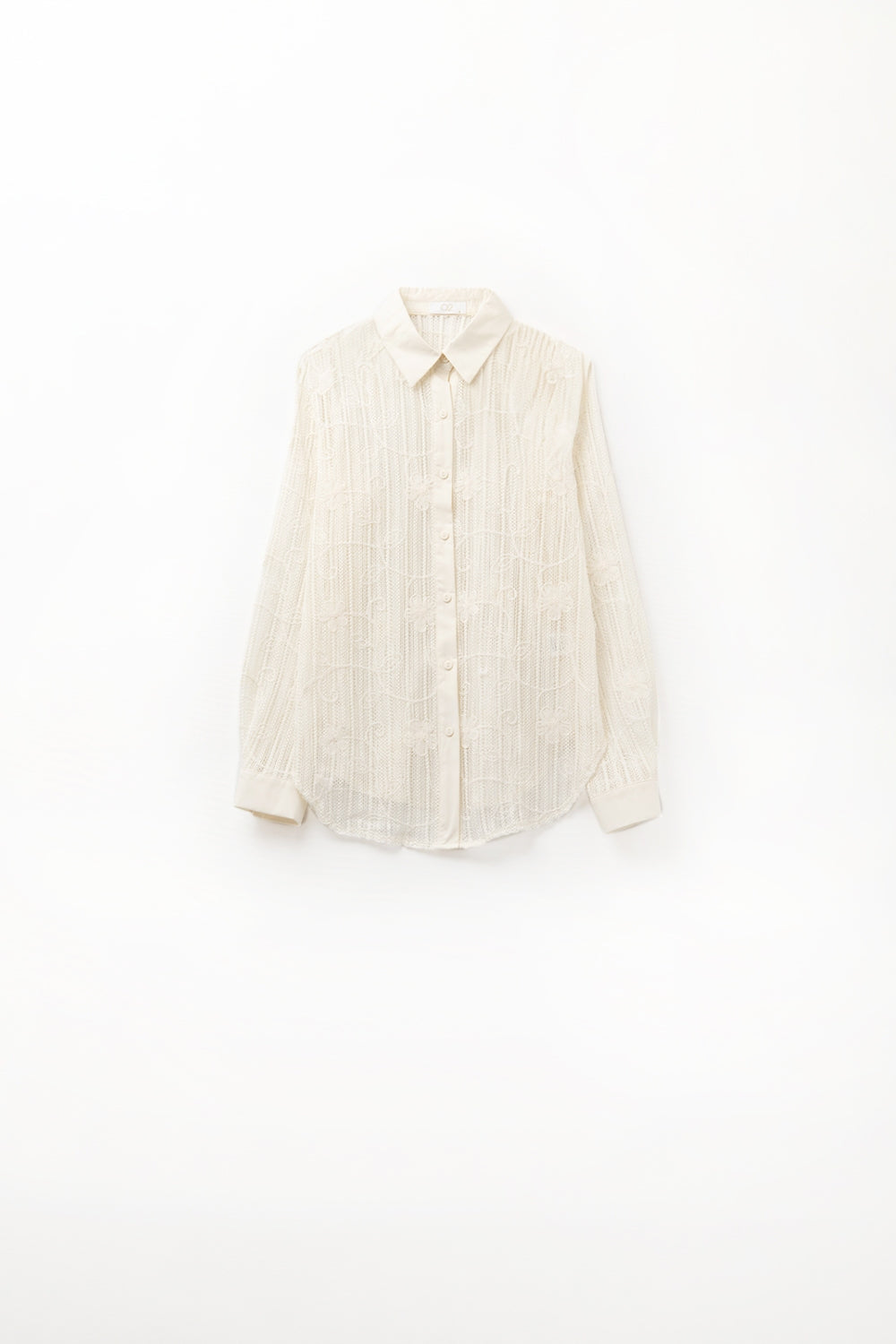 Q2 chemise beige en crochet avec détails brodés