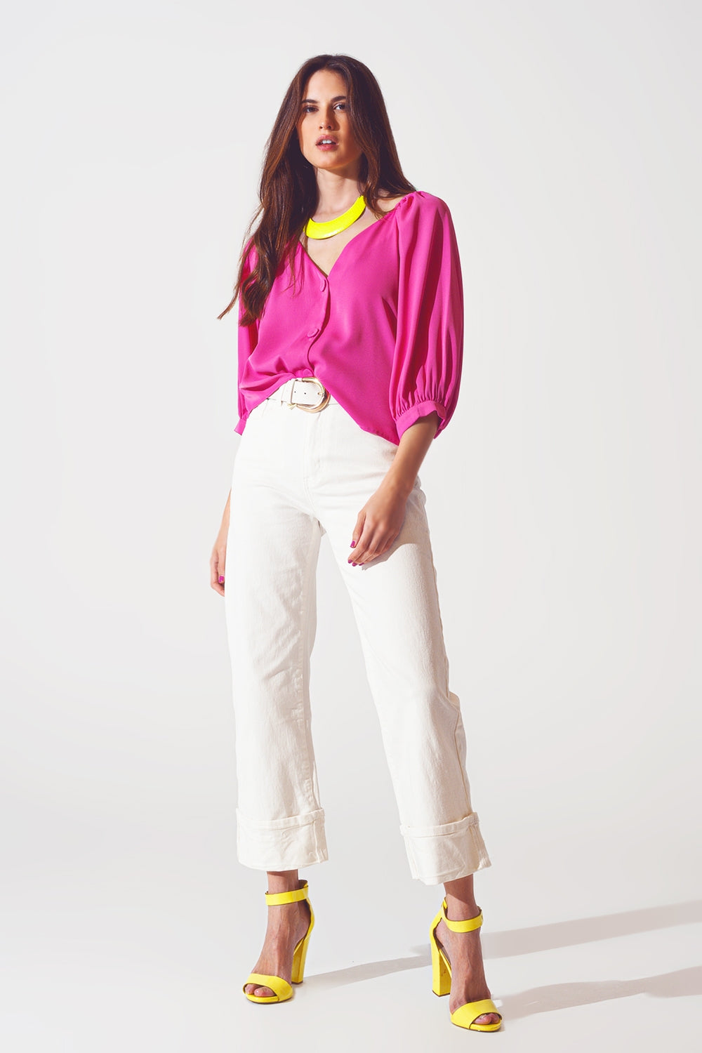 Chemise boutonnée sur le devant en satin fuchsia
