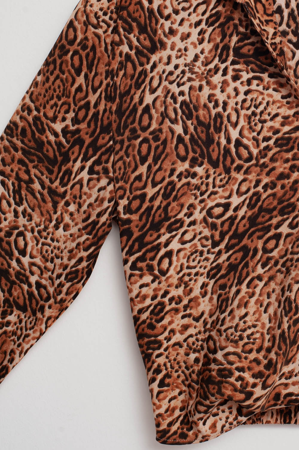 Chemise courte à imprimé léopard marron