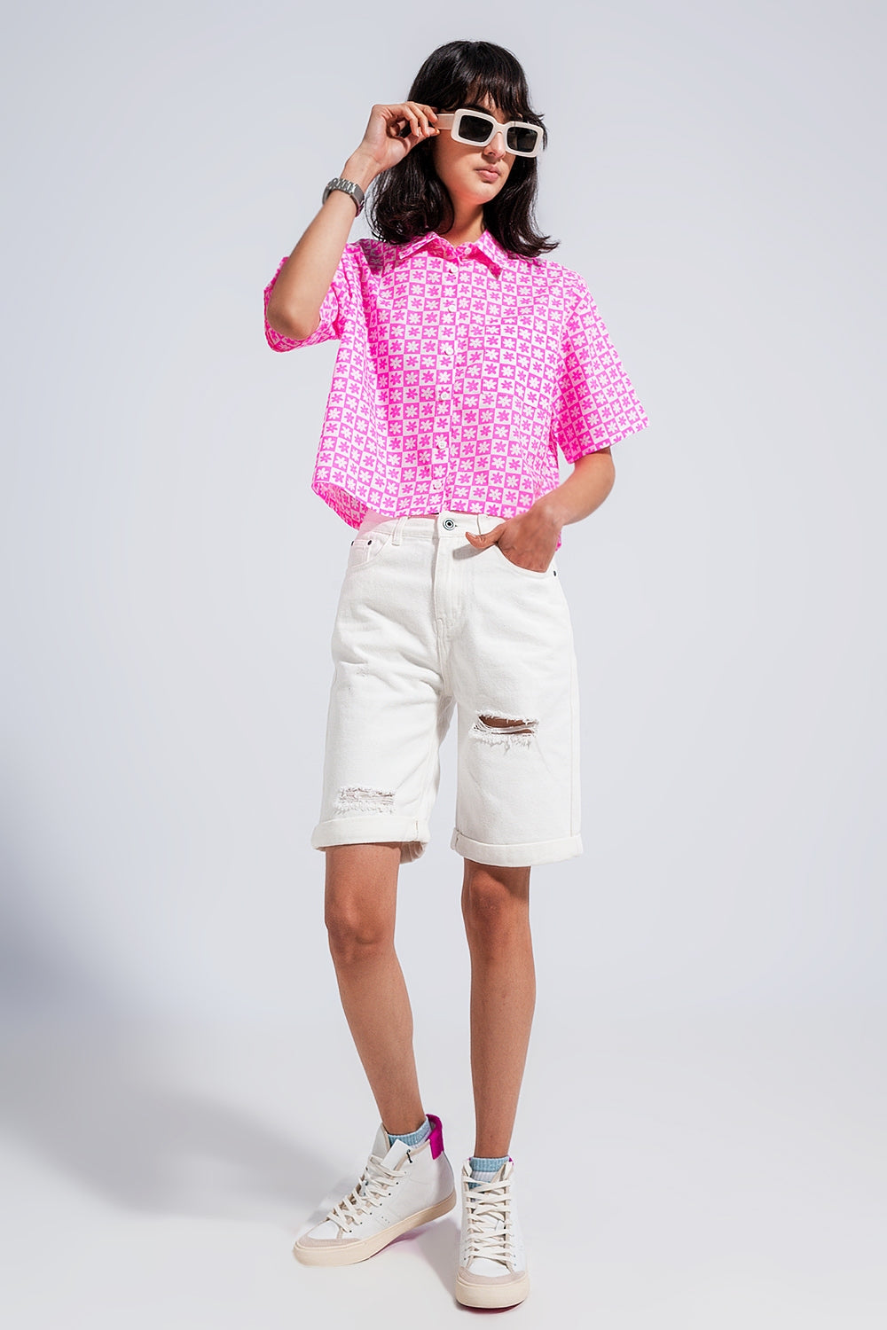 Chemise courte rose boutonnée style années 90