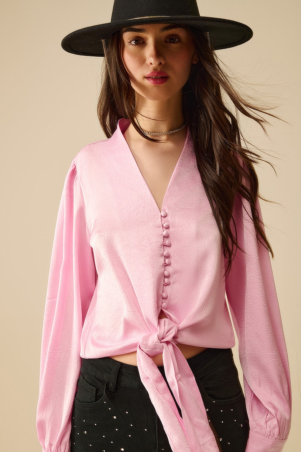 Chemise croisée rose avec nœud