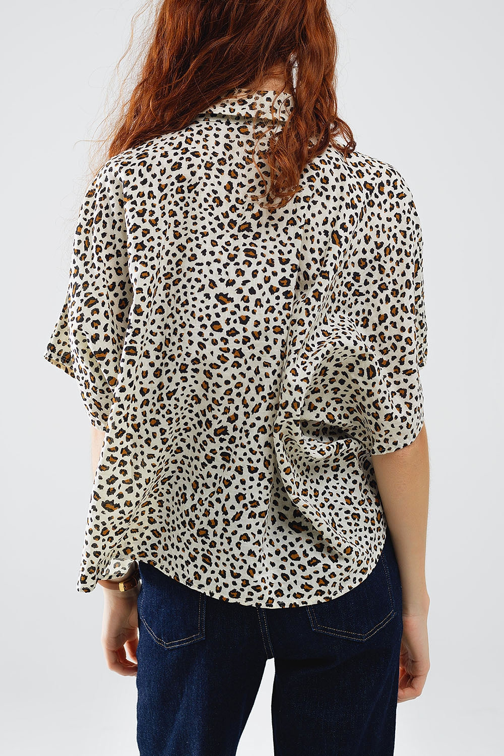 Chemise décontractée surdimensionnée à manches courtes en imprimé léopard