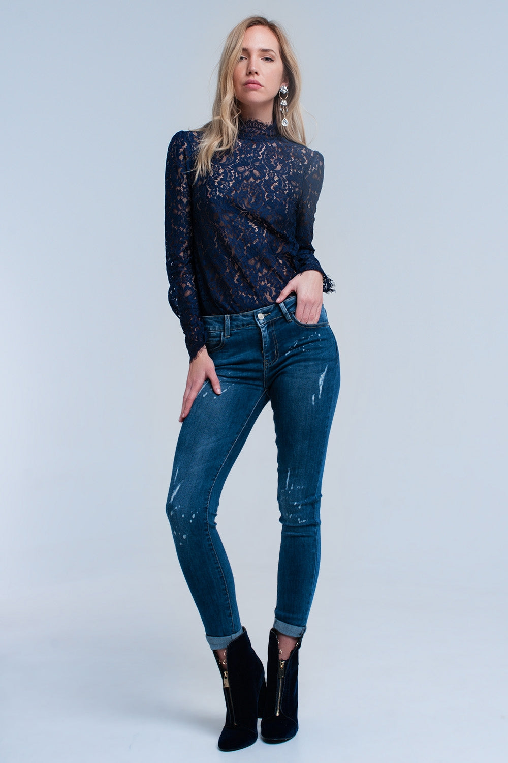 Chemise en dentelle bleu marine