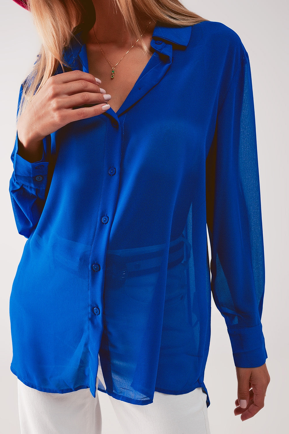 Chemise en mousseline transparente bleu