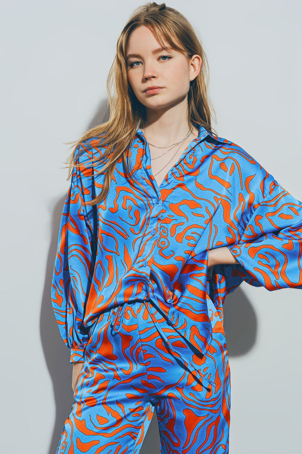 Chemise en Satin à Manches Ballon en Bleu