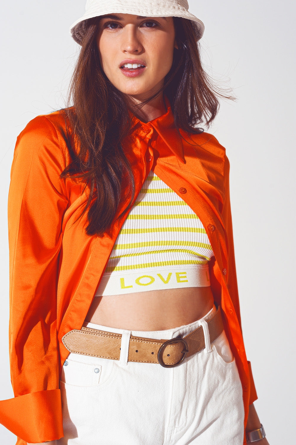 Chemise en satin à poignet fendu en orange