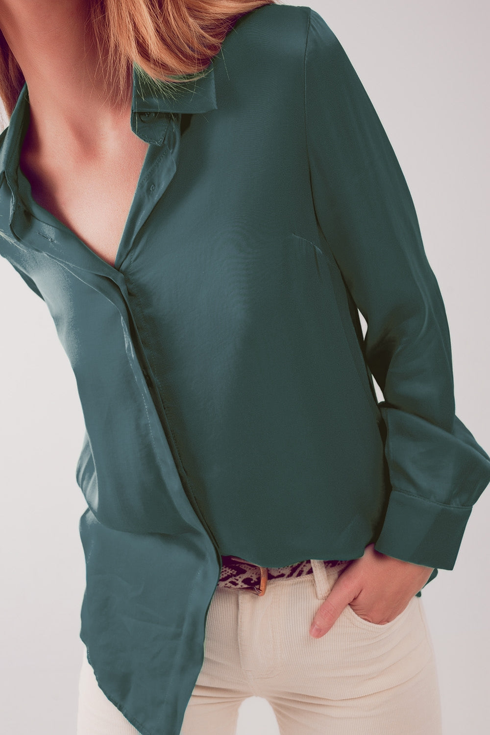 Chemise en satin vert