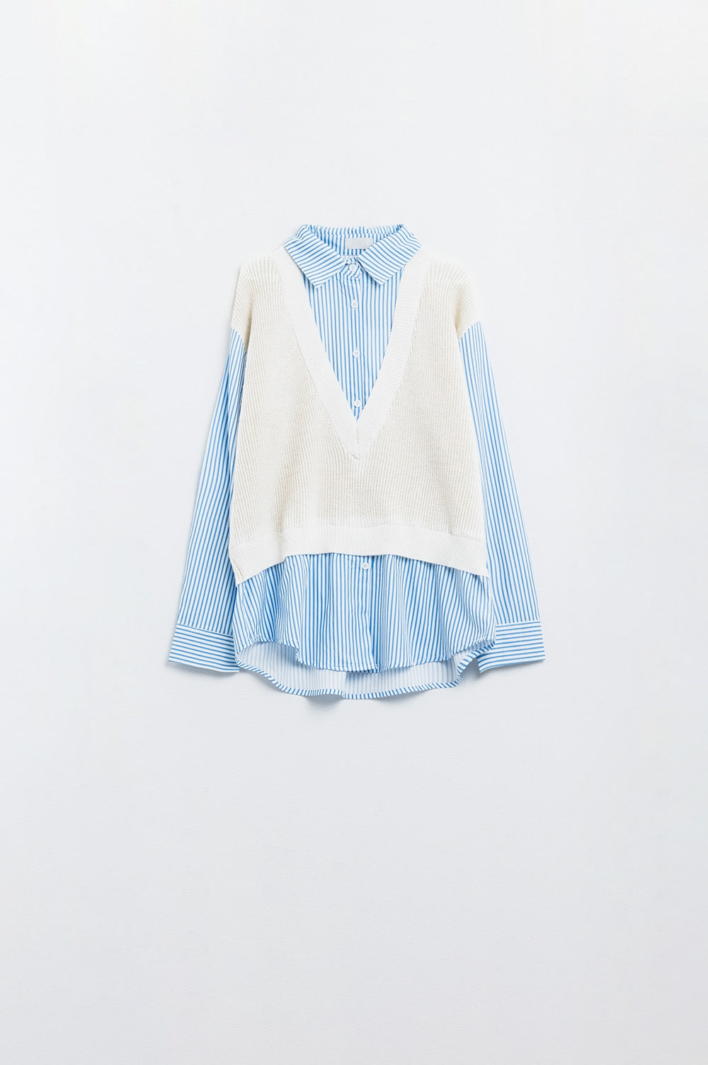 Q2 chemise et pull rayés bleus en une seule pièce