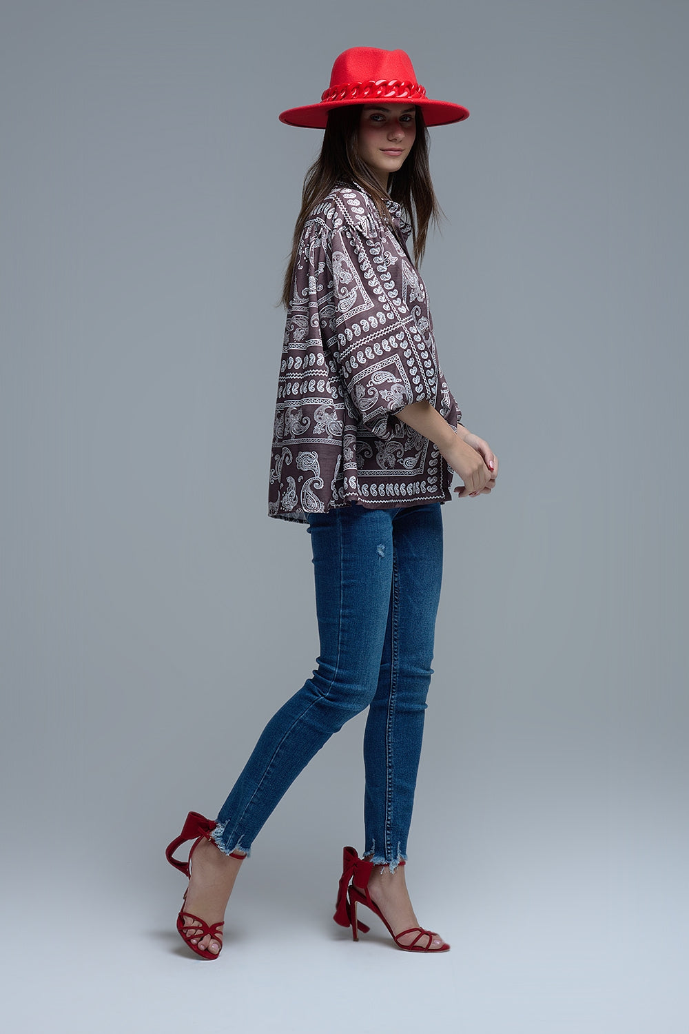 Chemise marron à manches volumineuses et motif cachemire