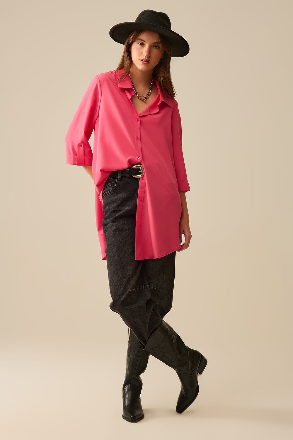 Chemise maxi en tissu très doux et léger de couleur corail