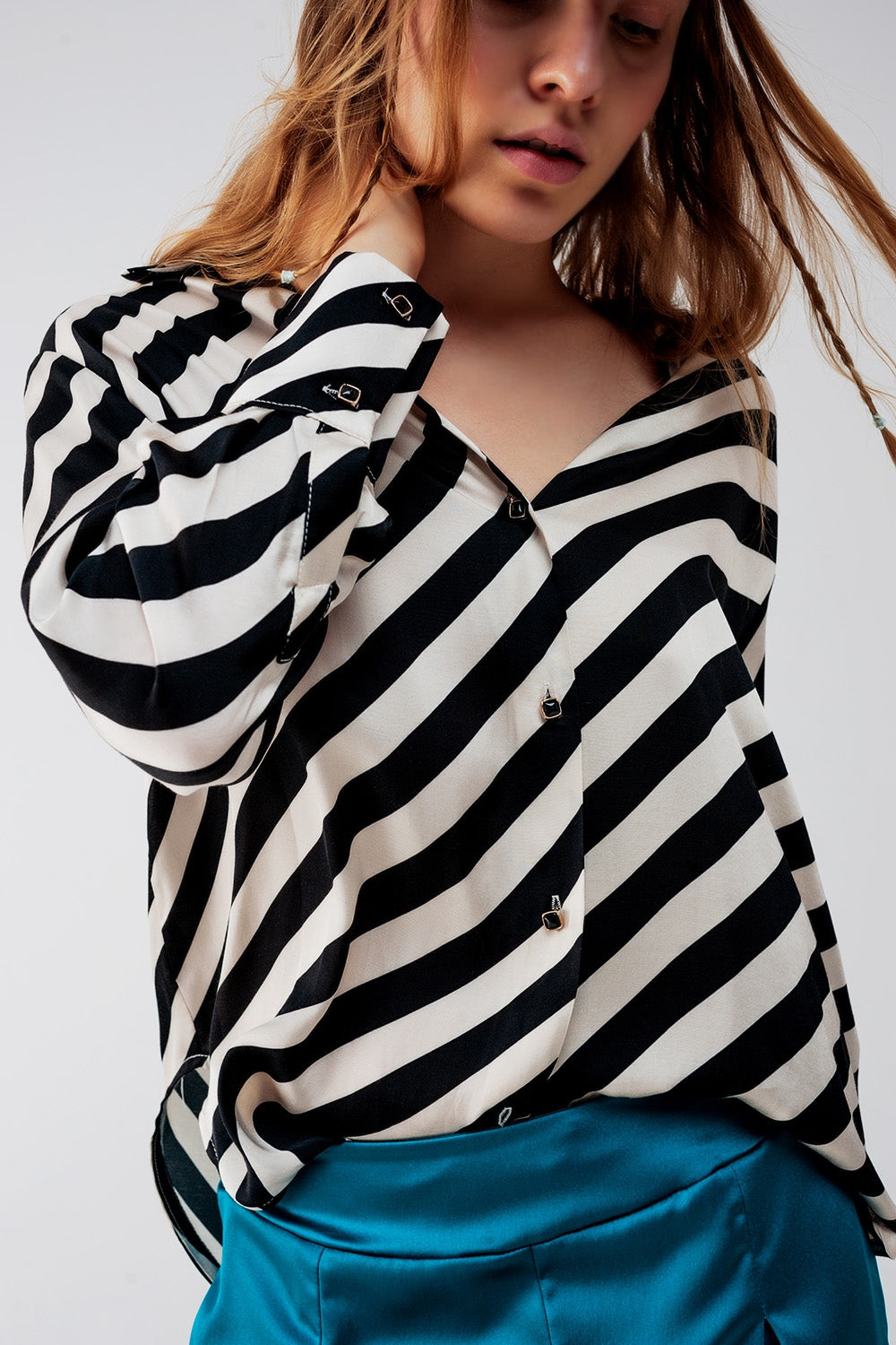 Q2 Chemise oversize boutonnée à rayures