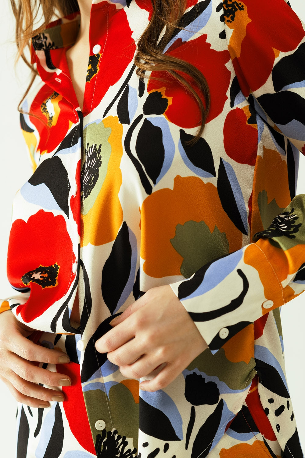 chemise surdimensionnée avec motifs de coquelicots et fermeture à boutons