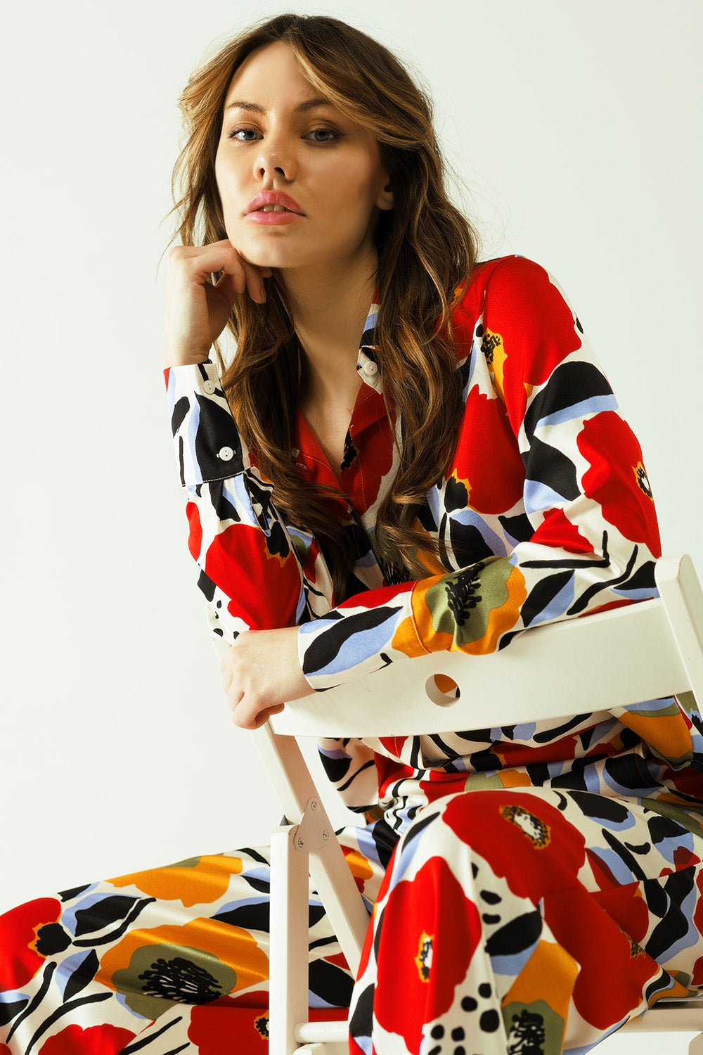 chemise surdimensionnée avec motifs de coquelicots et fermeture à boutons