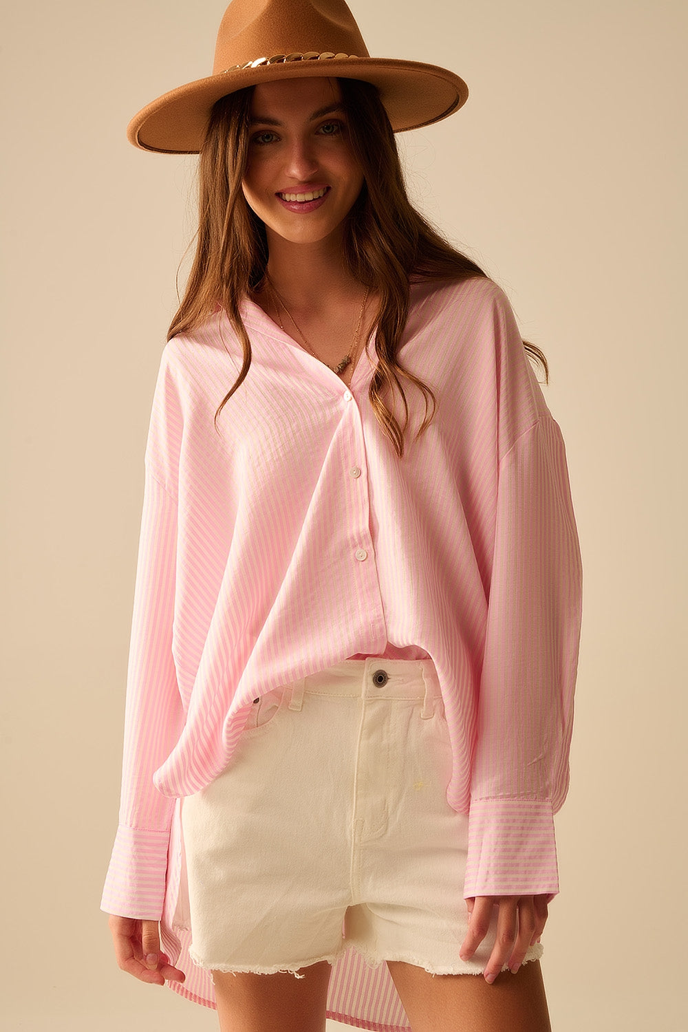 chemise surdimensionnée rose bébé avec nœud dans le dos