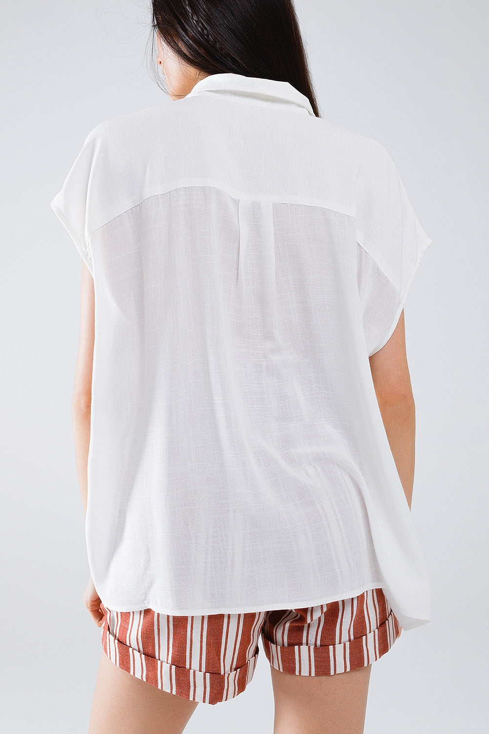 Chemisier blanc boutonné à col polo