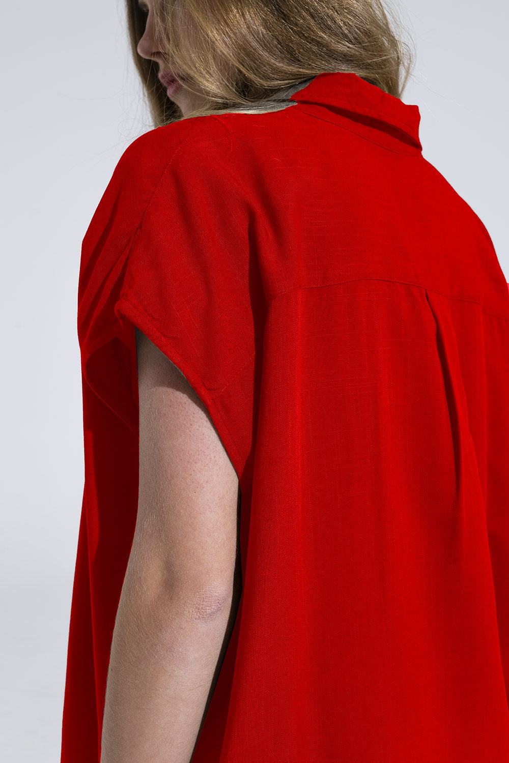 Chemisier boutonné rouge à col polo