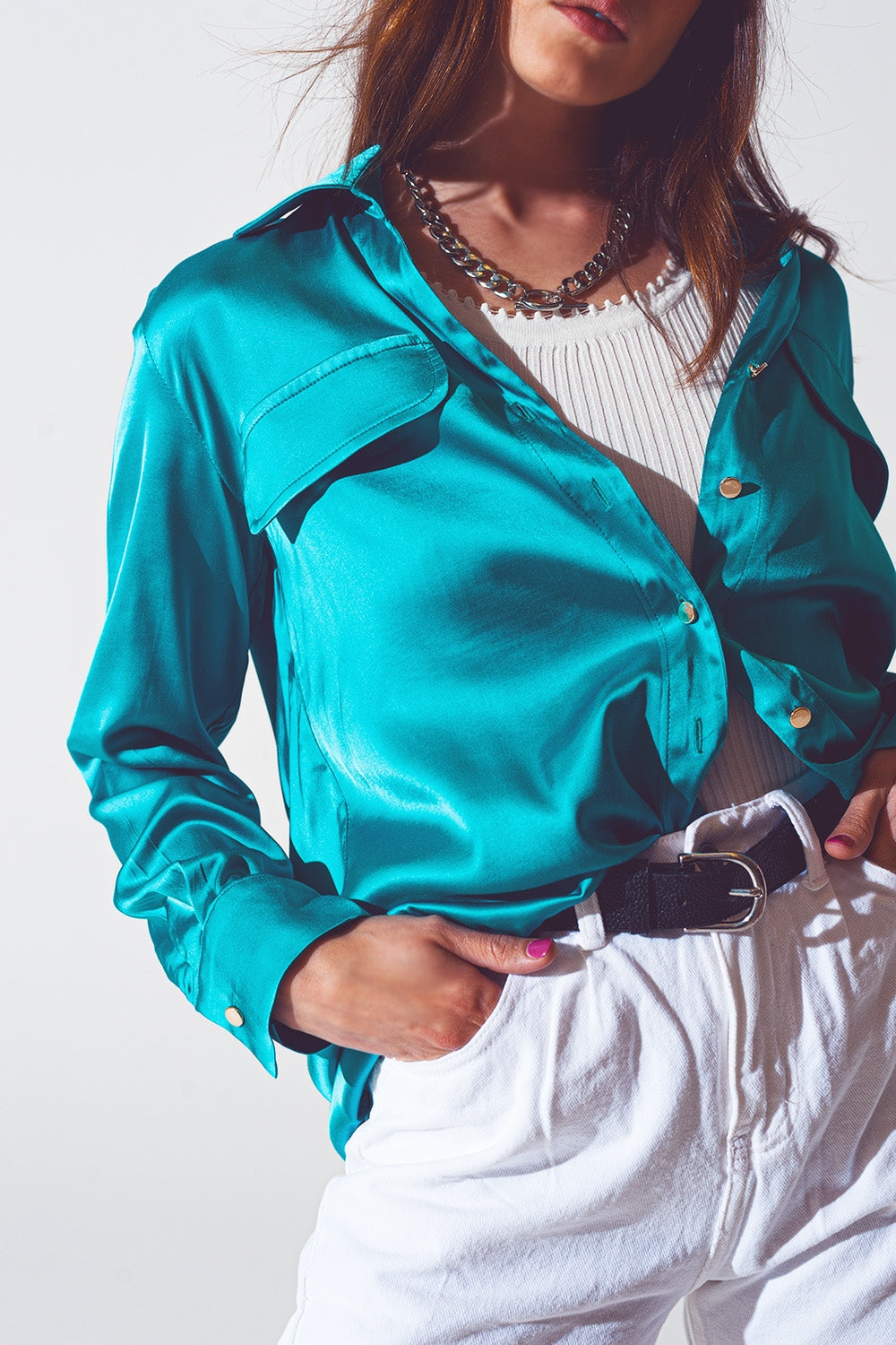 chemisier en satin turquoise