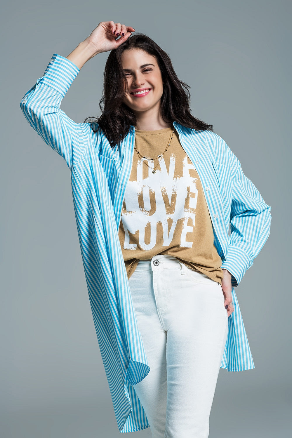 Q2 Chemisier oversize bleu clair à rayures blanches