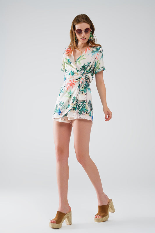 Q2 Combinaison crème avec imprimé plage et top croisé