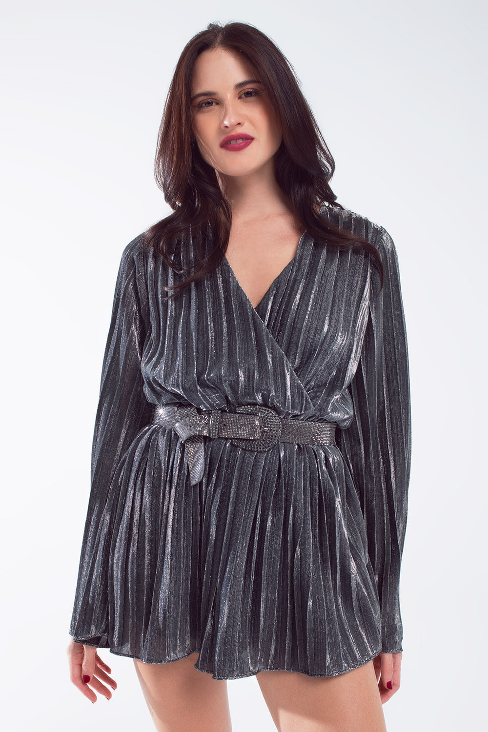 Combinaison pailletée argent avec décolleté en V