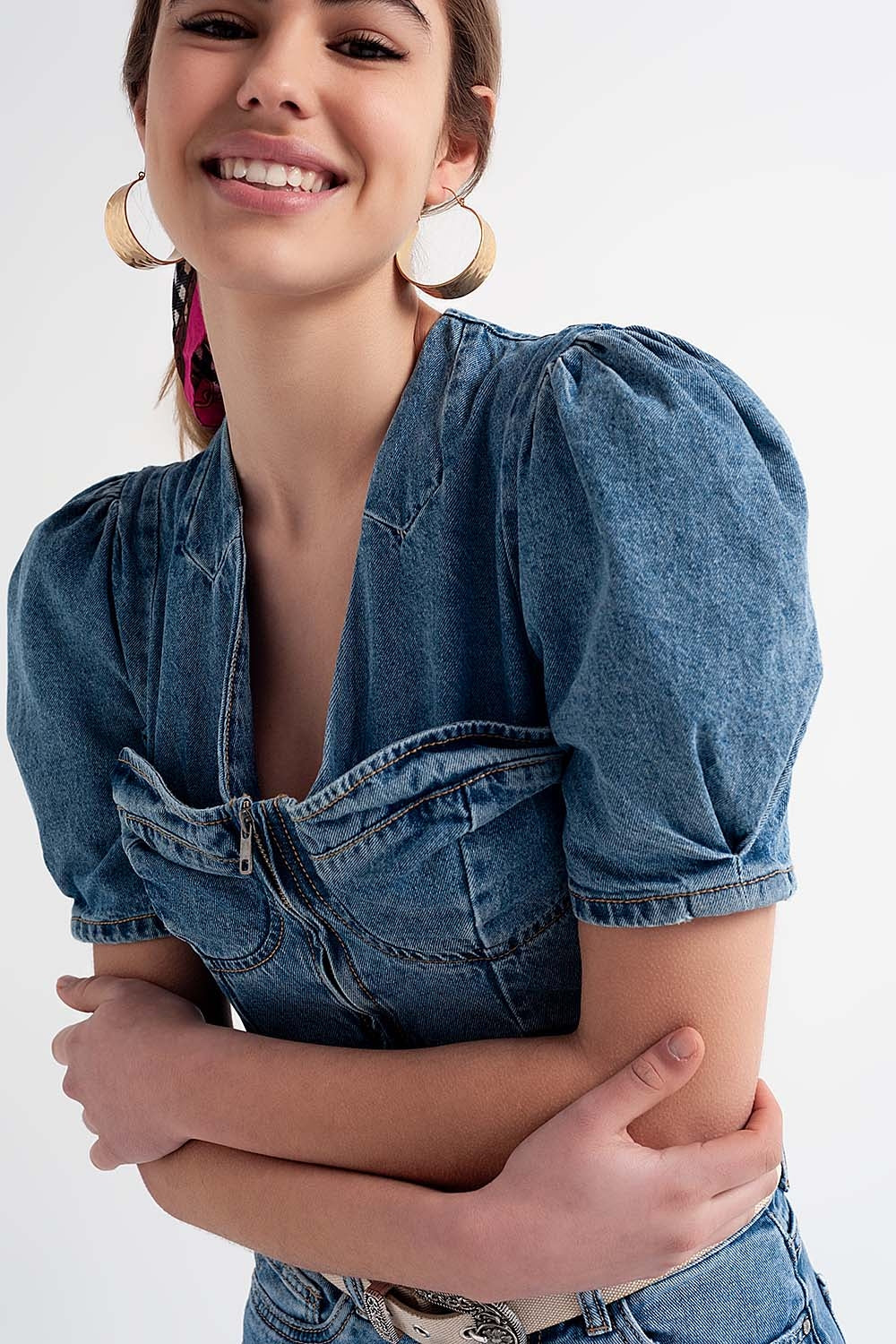 Crop top en denim à manches bouffantes avec détail style corset Bleu