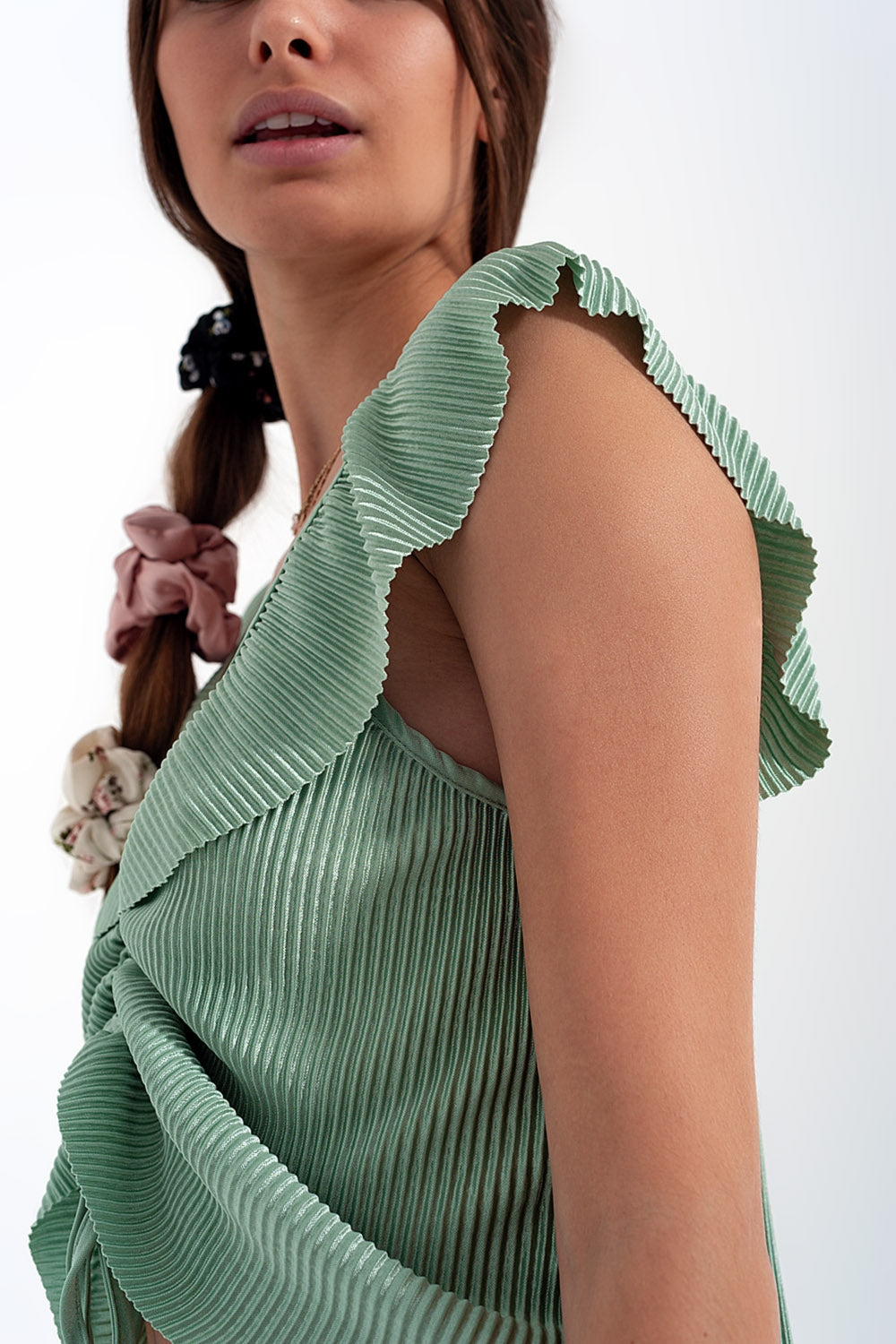 Crop top noué à l'avant à manches bouffantes froncées vert