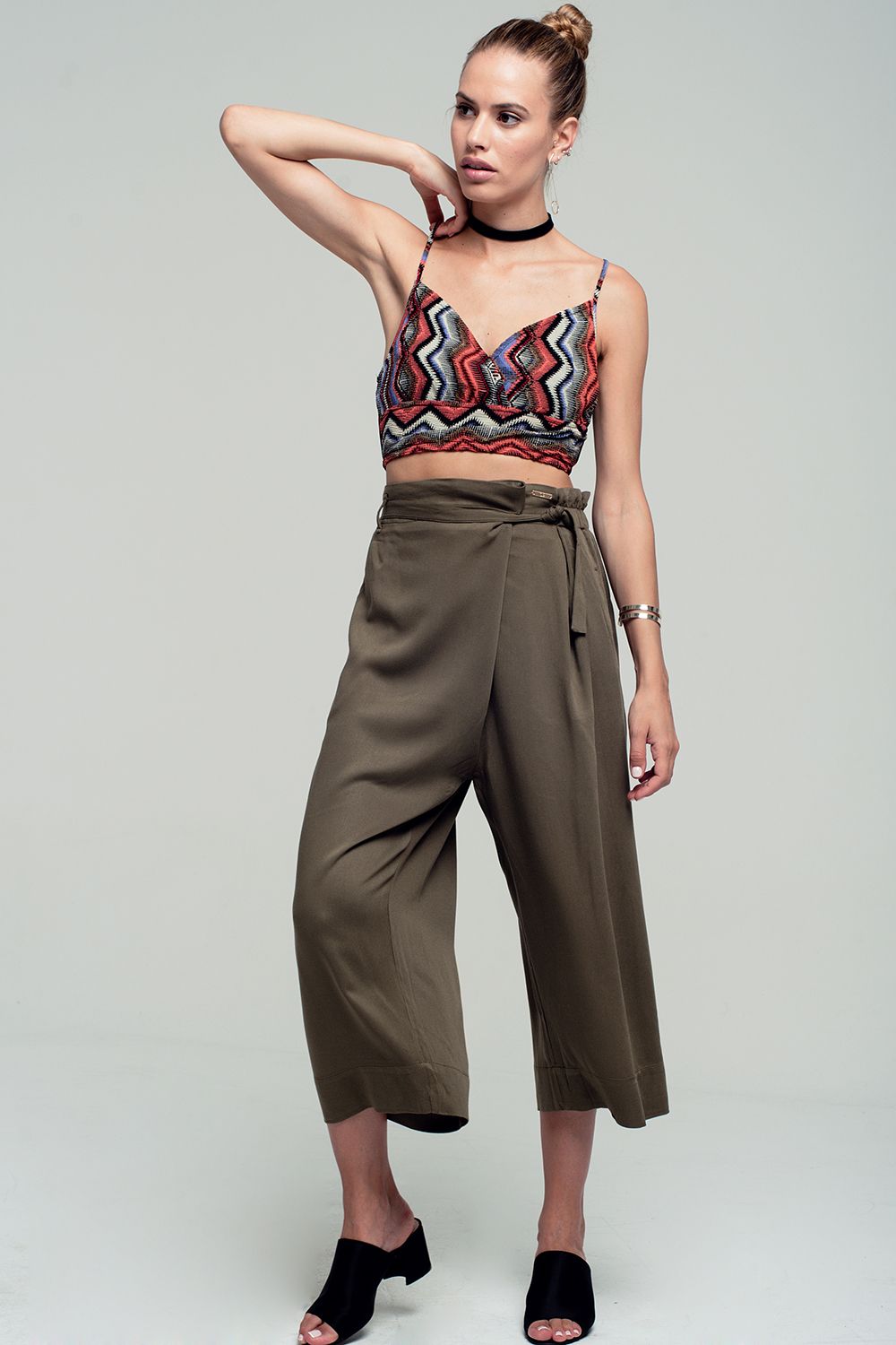 Crop top rouge imprimé tribal