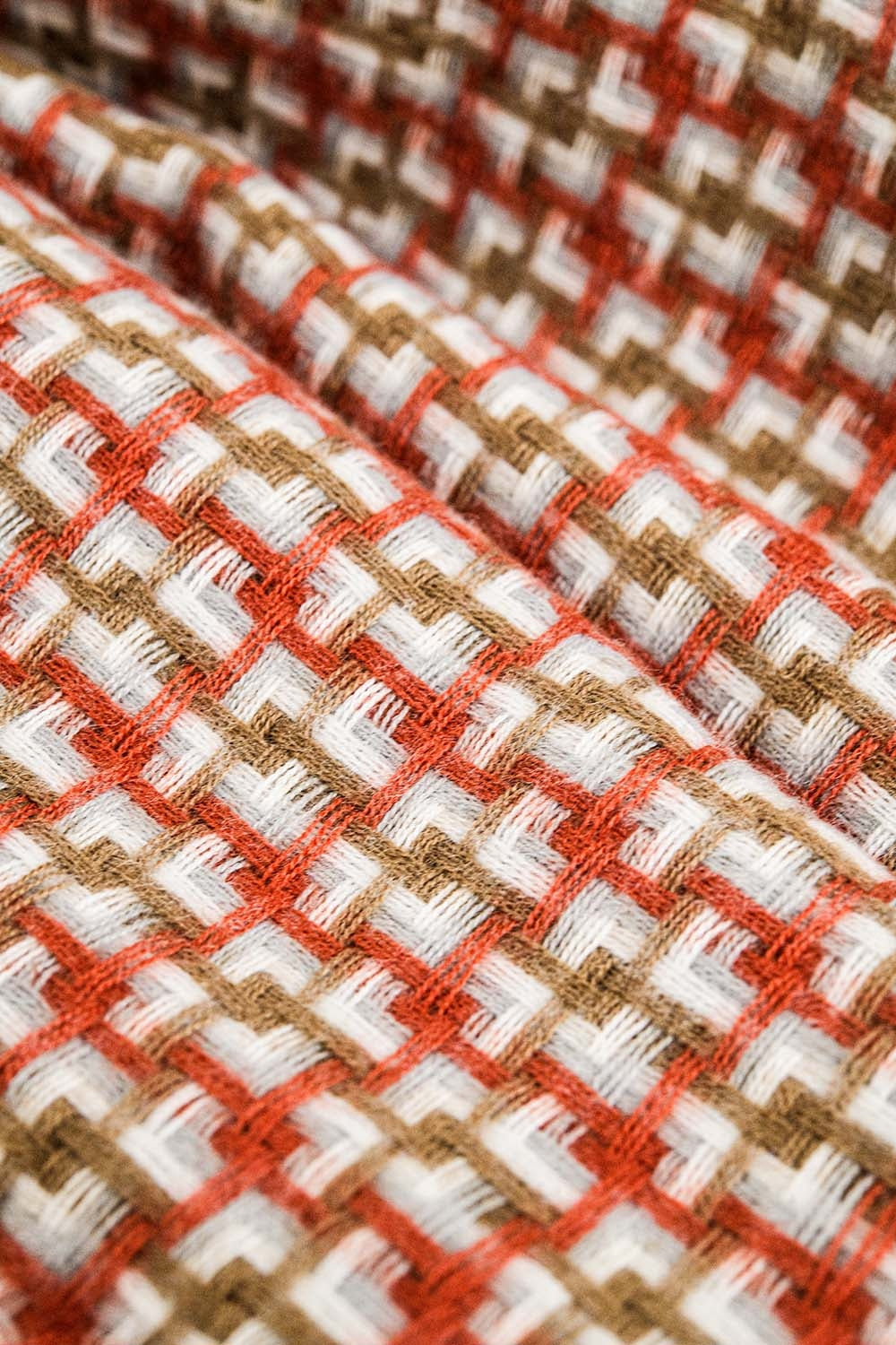 Foulard rouge super douce avec imprimé géométrique