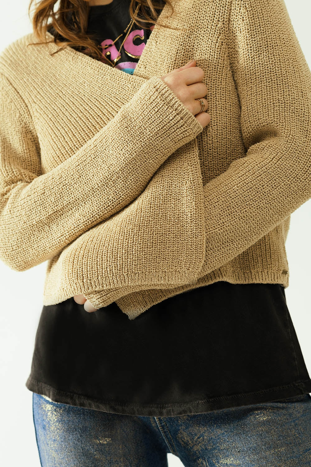 Gilet court ouvert en tricot beige à manches longues