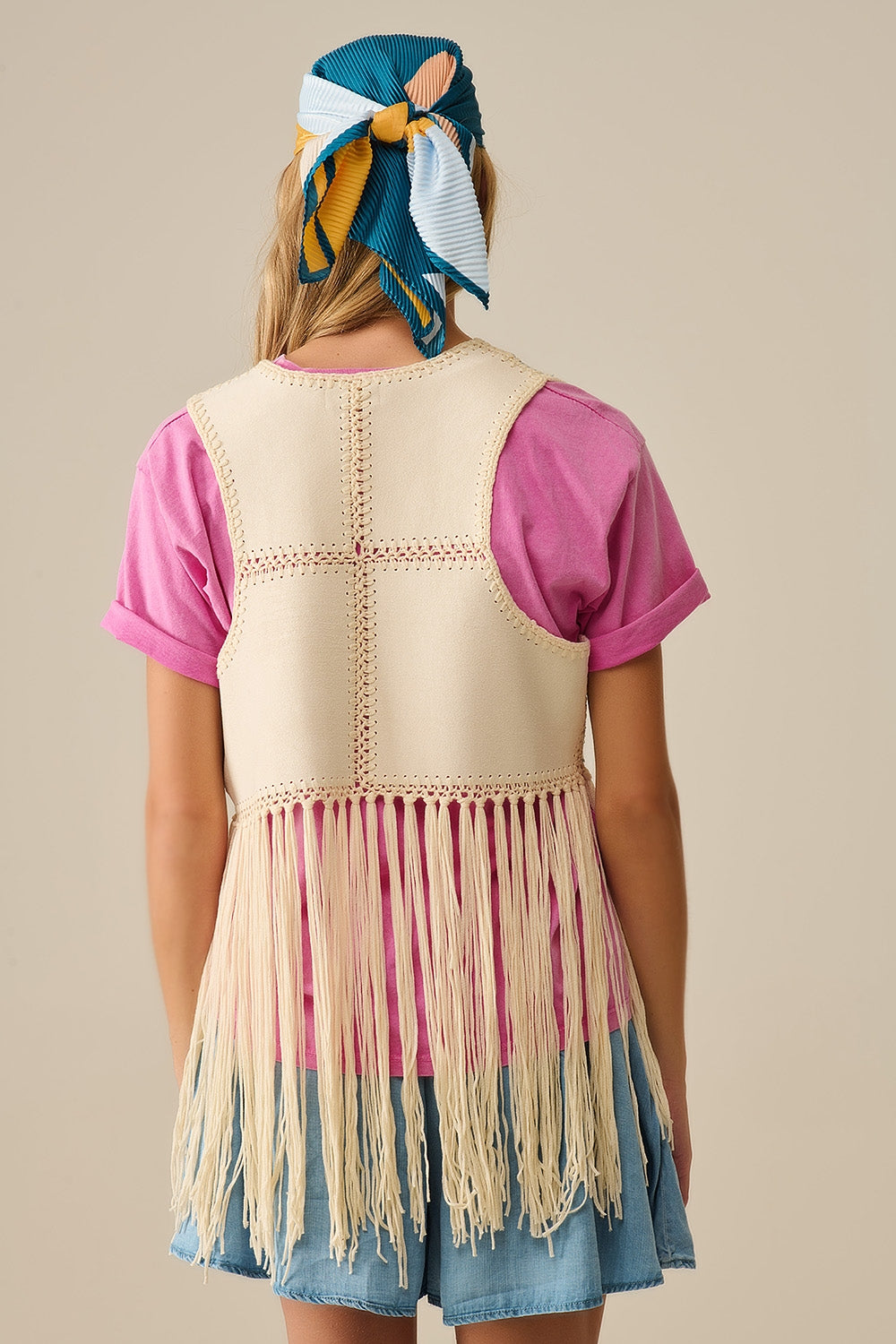 Gilet en simili-cuir avec patchwork et franges