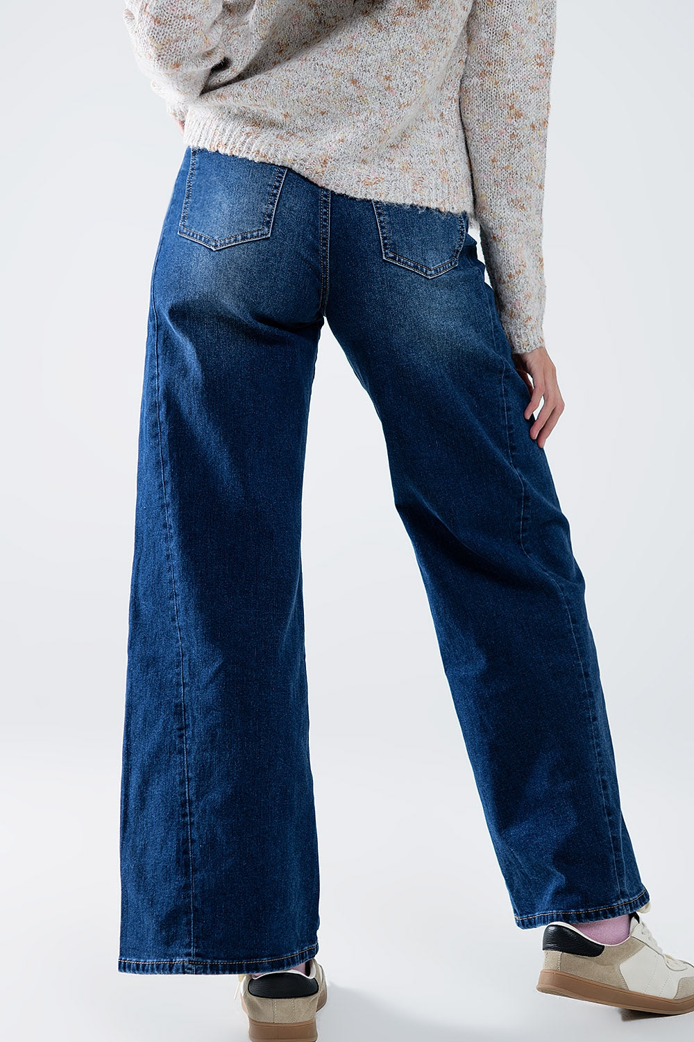 Jambe extra-large en denim lavé avec couture latérale