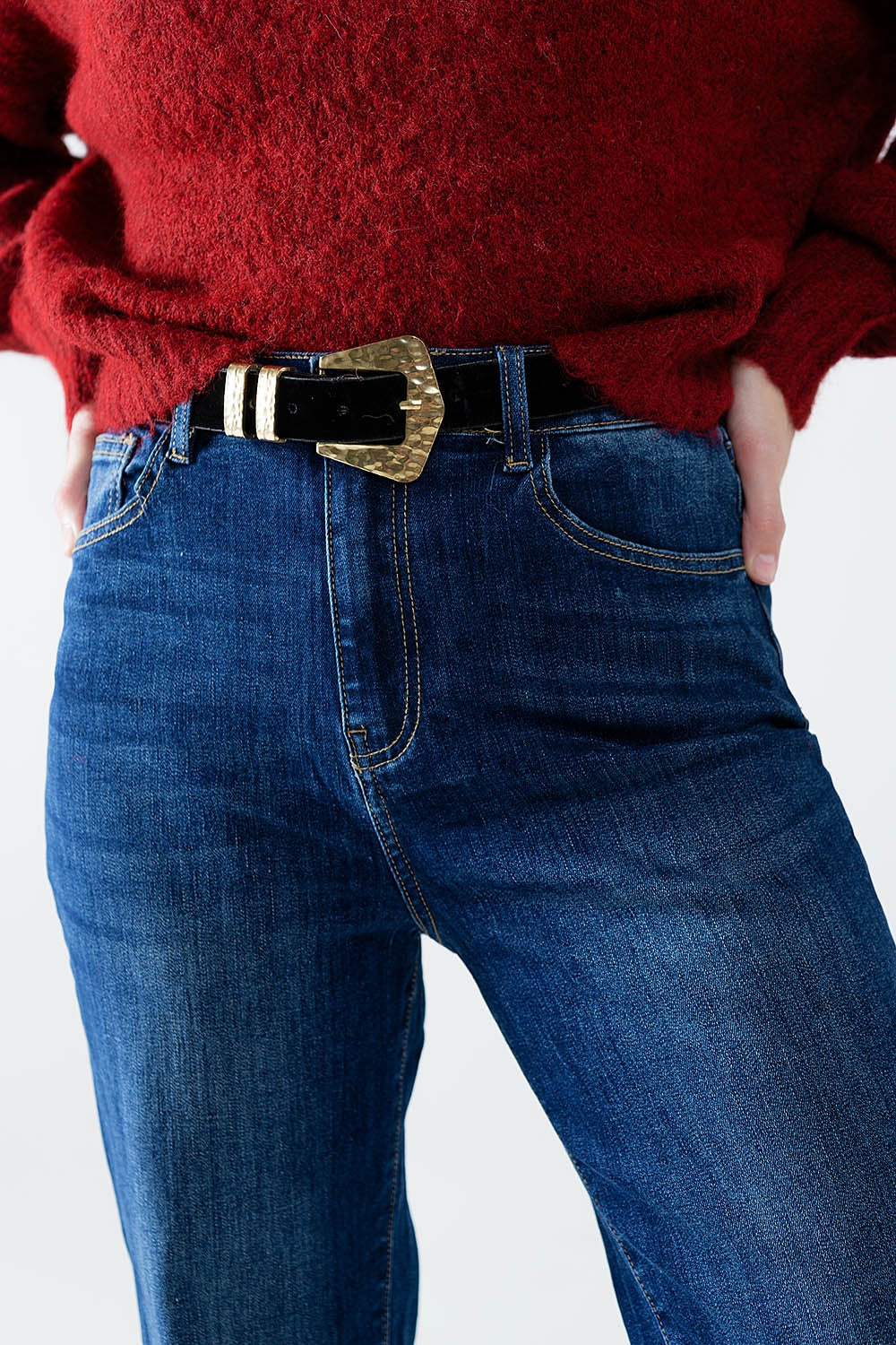 Jean à jambe large avec bande léopard au bas de la jambe