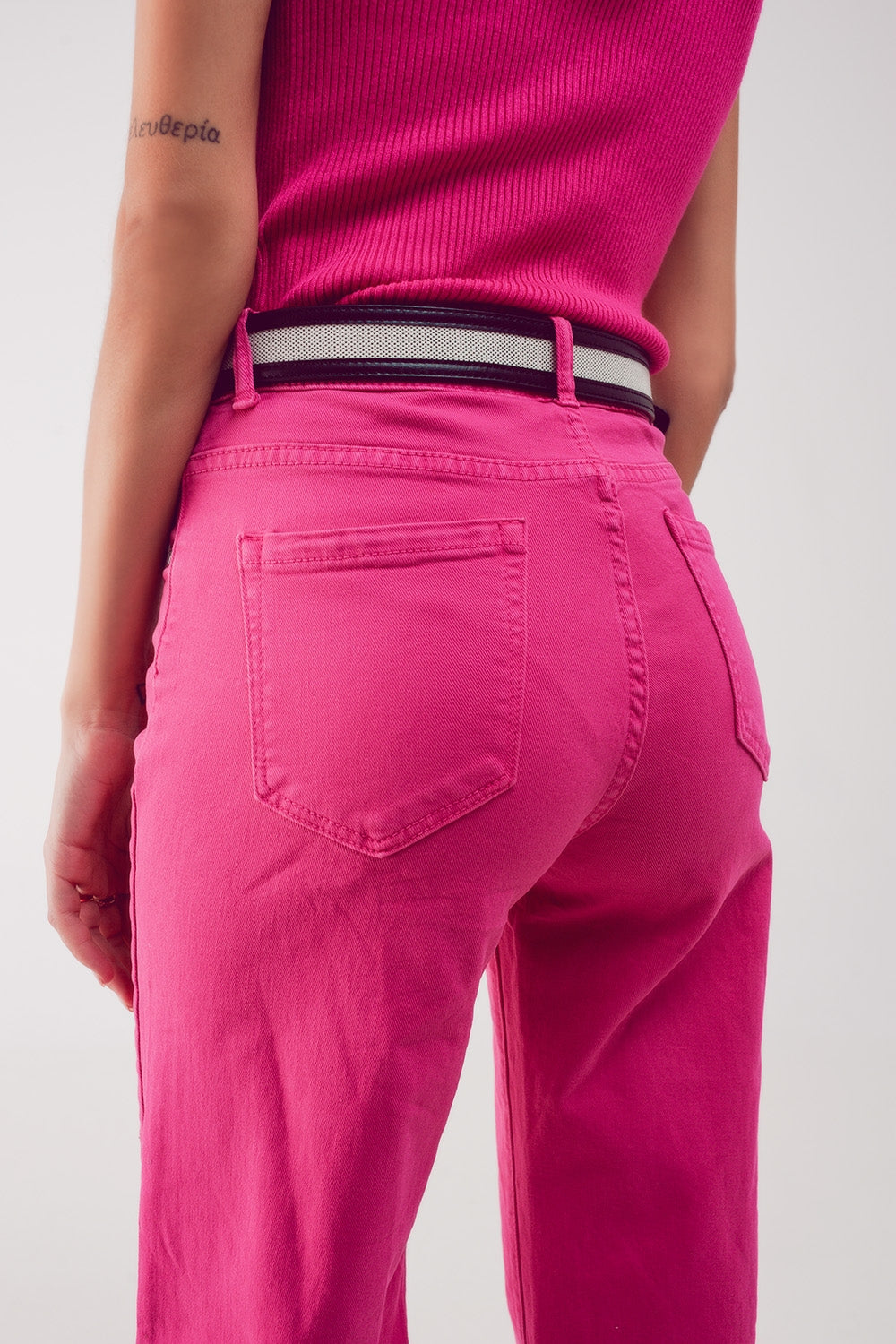 Jean ample court en fushia