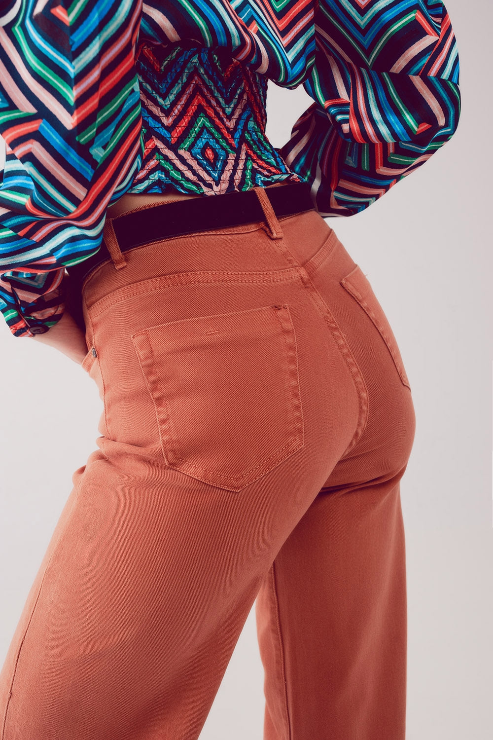 Jean ample en coton mélangé orange