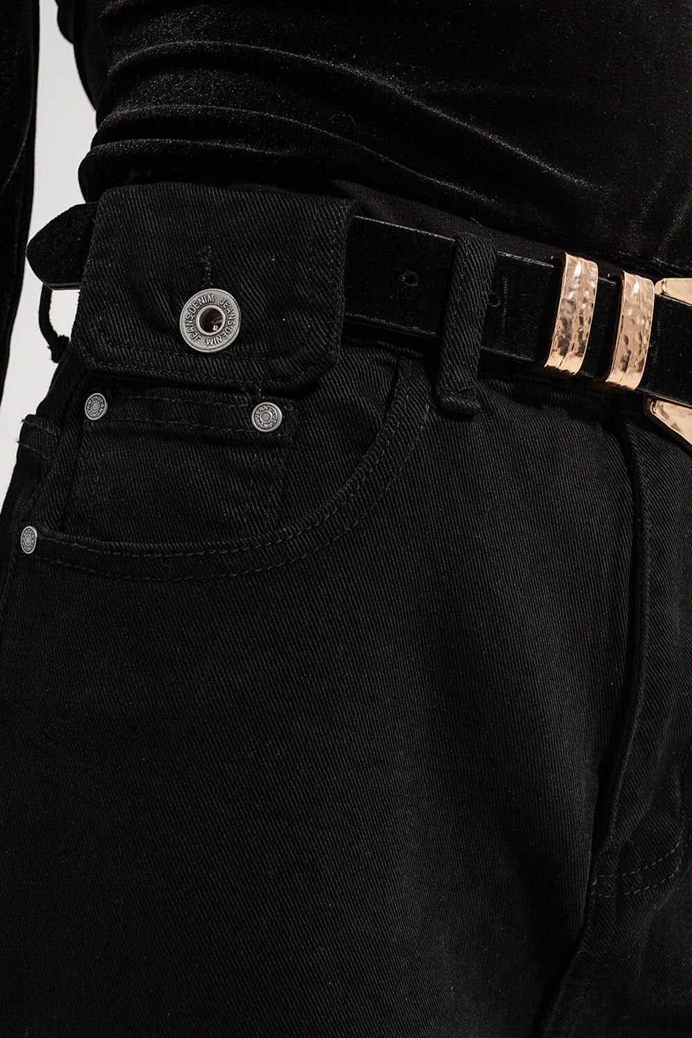 Jean avec poche à la taille Noir
