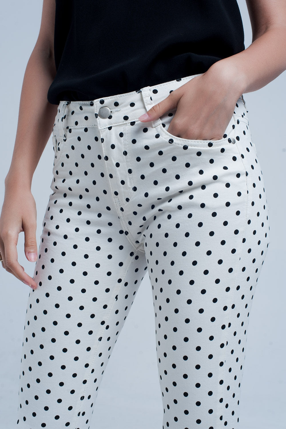 Jean blanc à pois