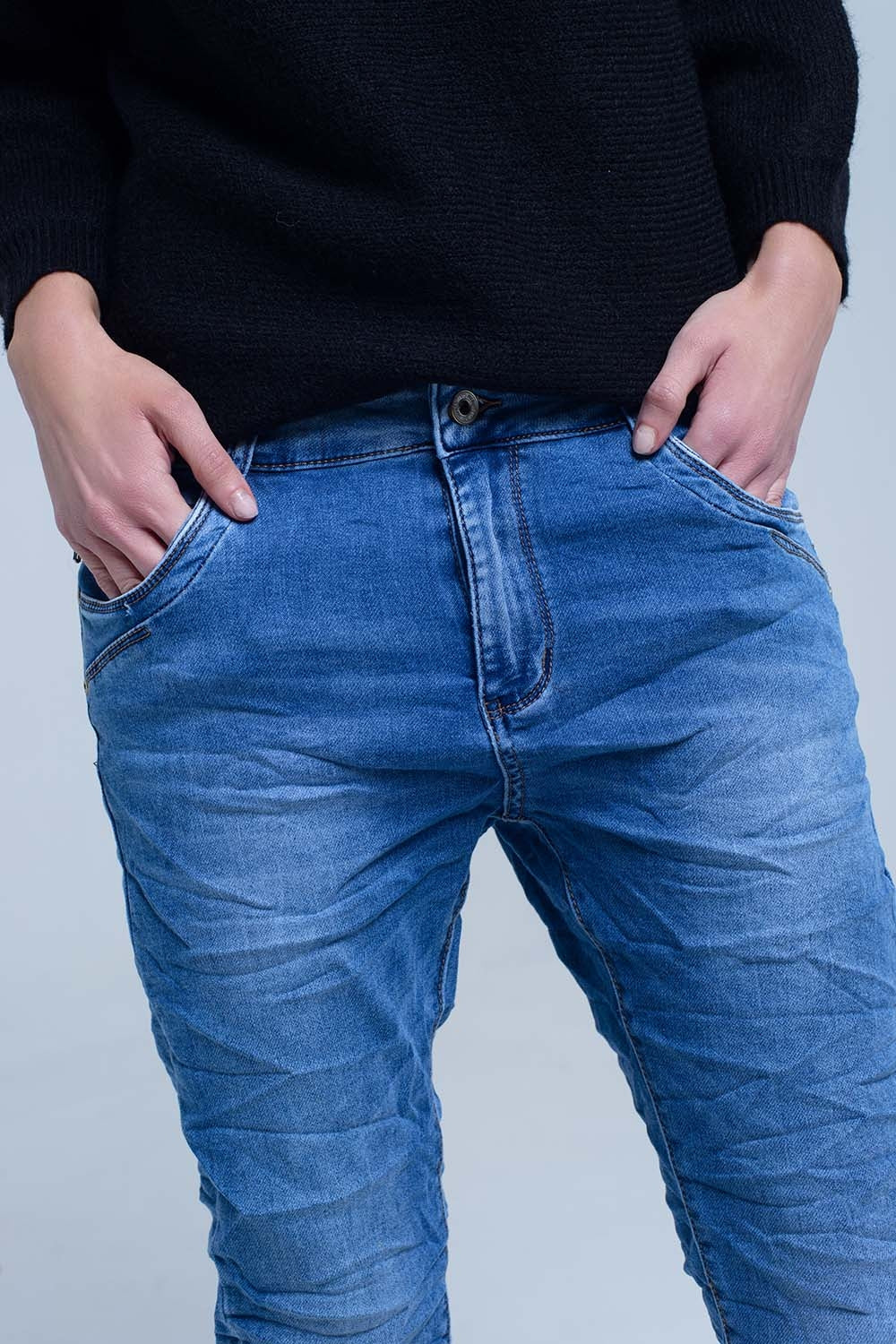 Jean boyfriend avec poche zippée