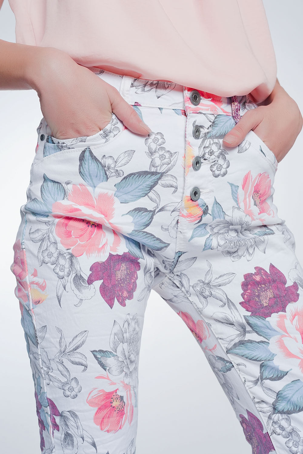 jean boyfriend blanc à imprimé floral