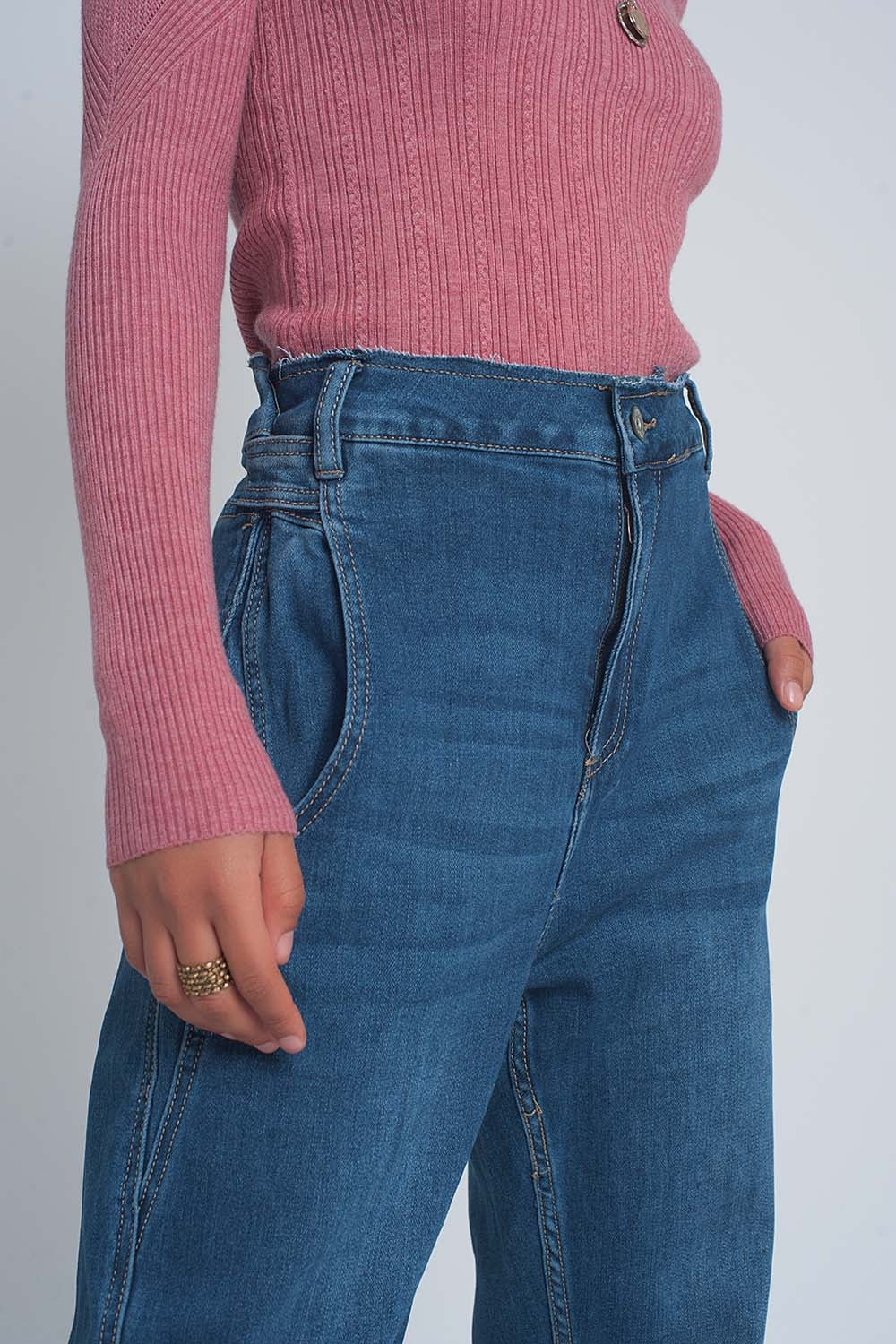 Jean boyfriend coupe ballon à taille haute en Bleu