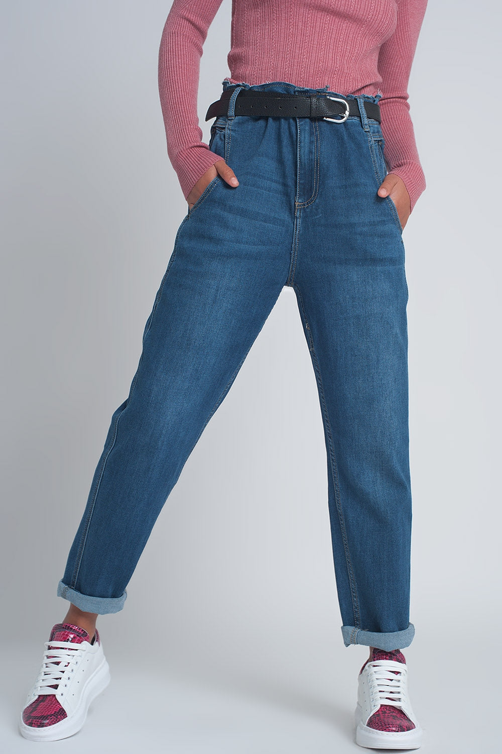 Jean boyfriend coupe ballon à taille haute en Bleu