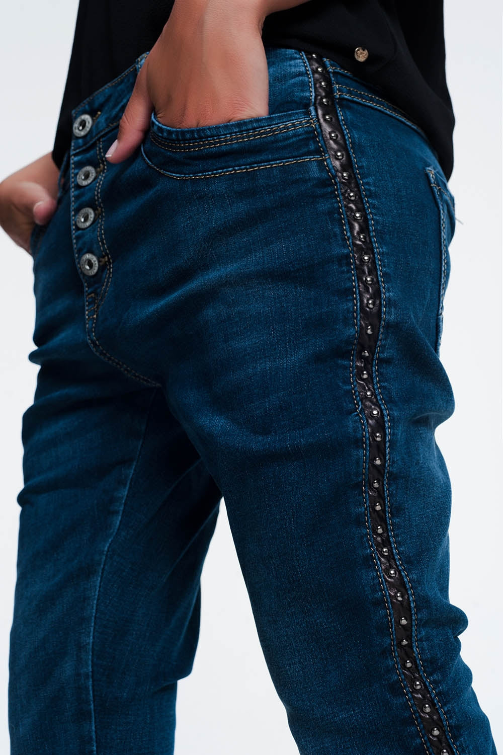 Jean clouté look cuir