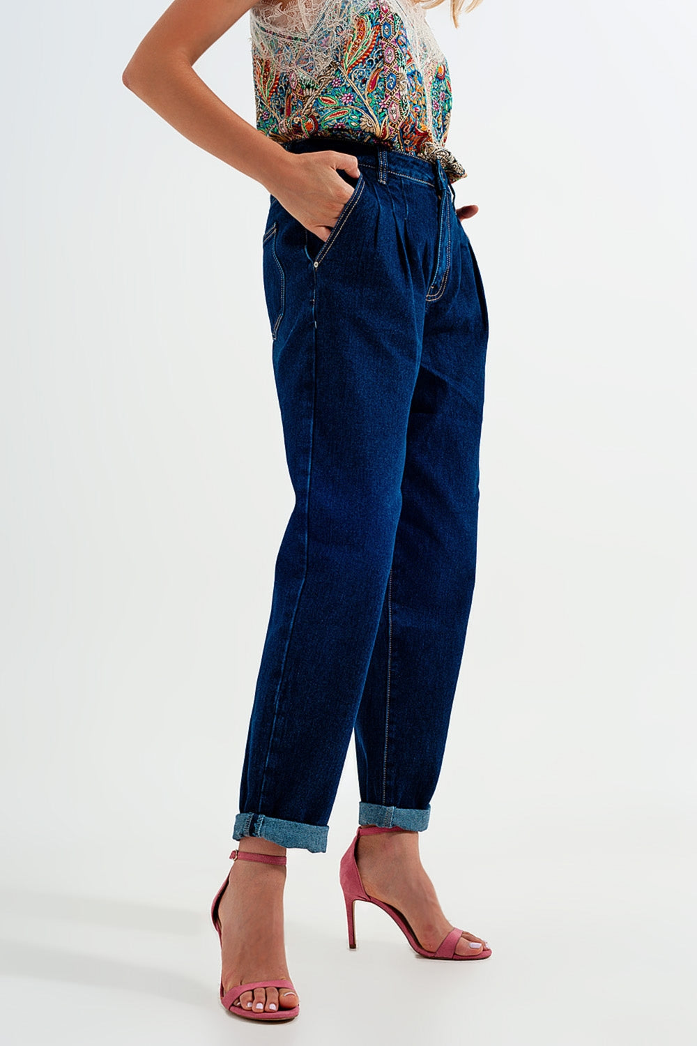 Jean coupe décontractée à plis sifflants bleu foncé