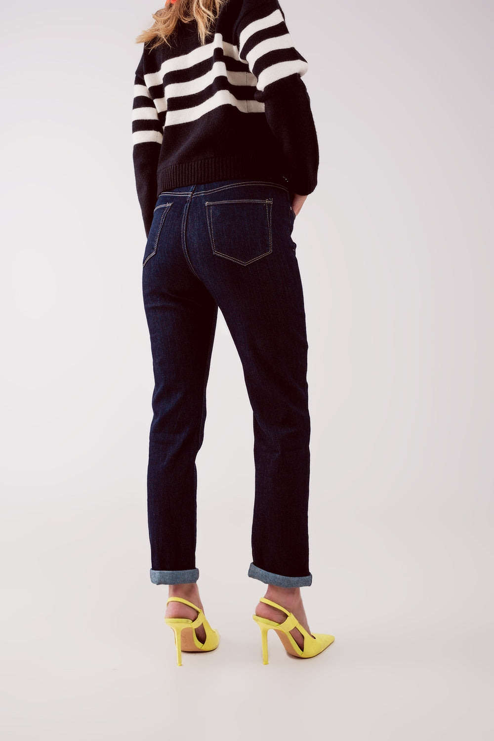 Jean coupe droite style années 90 bleu foncé délavé