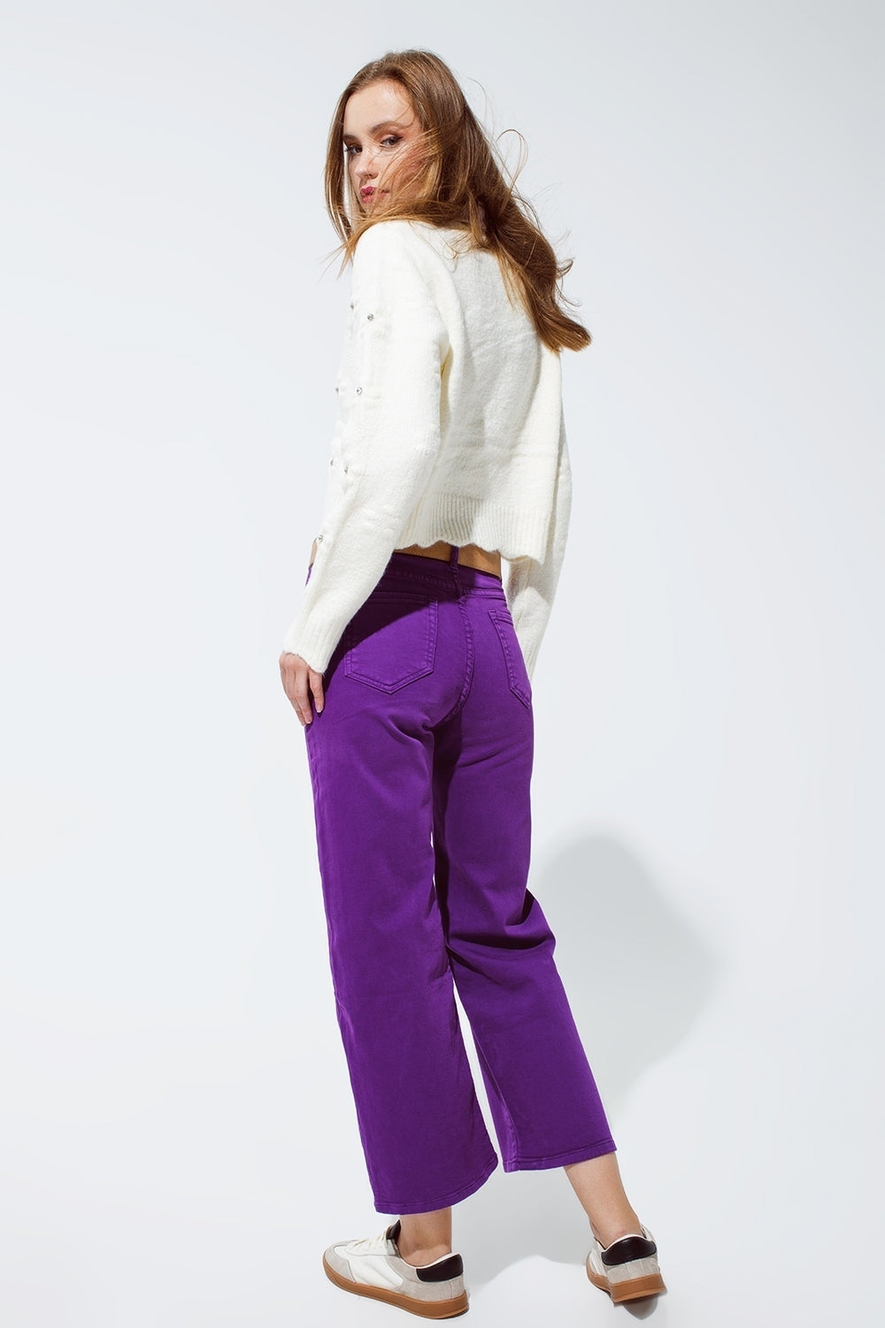 Jean court à jambe large en violet
