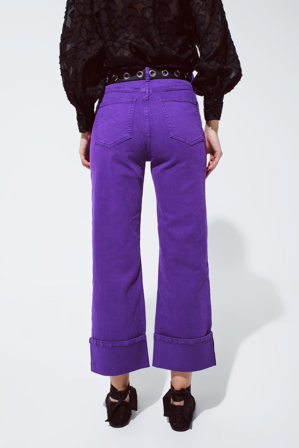 Jean droit avec ourlet raccourci couleur violet
