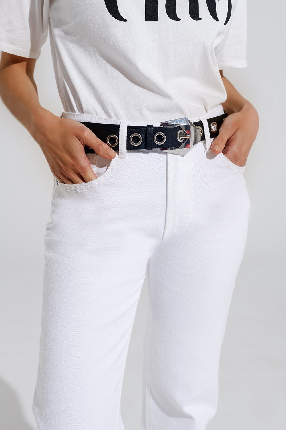 Jean droit en denim stretch avec 5 poches en blanc