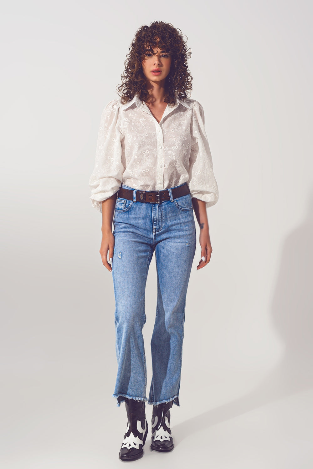 Jean évasé en Bleu Clair à Ourlet Asymétrique