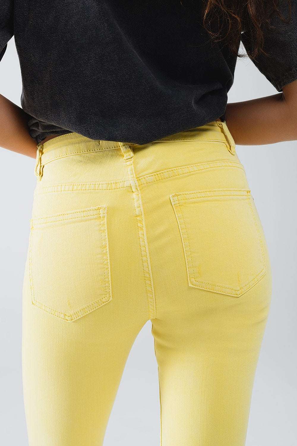 Jean extensible super skinny à ourlet dentelé jaune