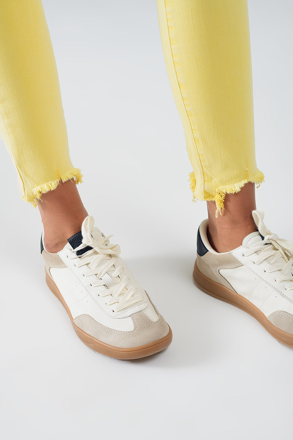 Jean extensible super skinny à ourlet dentelé jaune